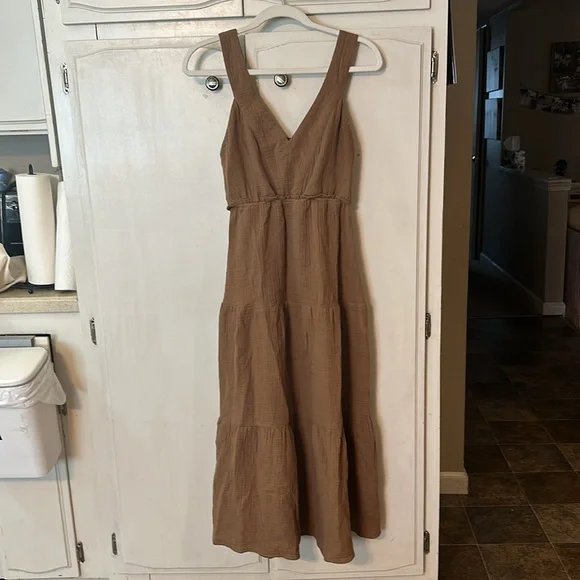 STEVE MADDEN Amira Tiered Cotton Midi Dress - Picture 5 of 13